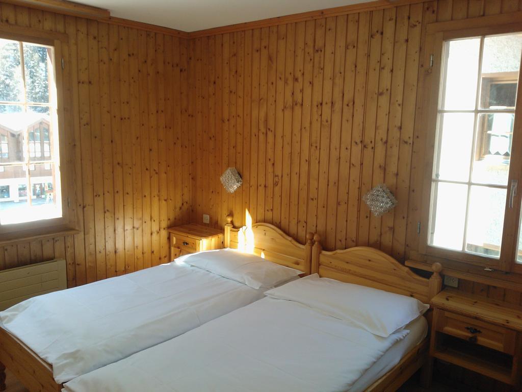 Hotel - Petit-Dejeuner Le Trift Zinal Zimmer foto